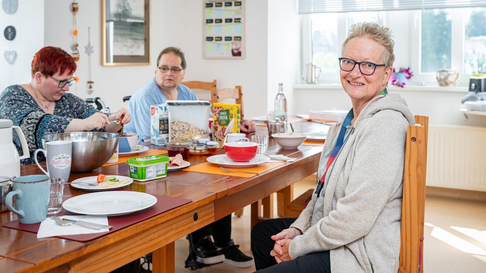 Gemeinsames Essen in der Wohngruppe